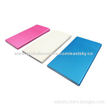 Slim 2,500mAh External Battery Charger, Stylish, Compact, Portable and Fashionable DesignNew